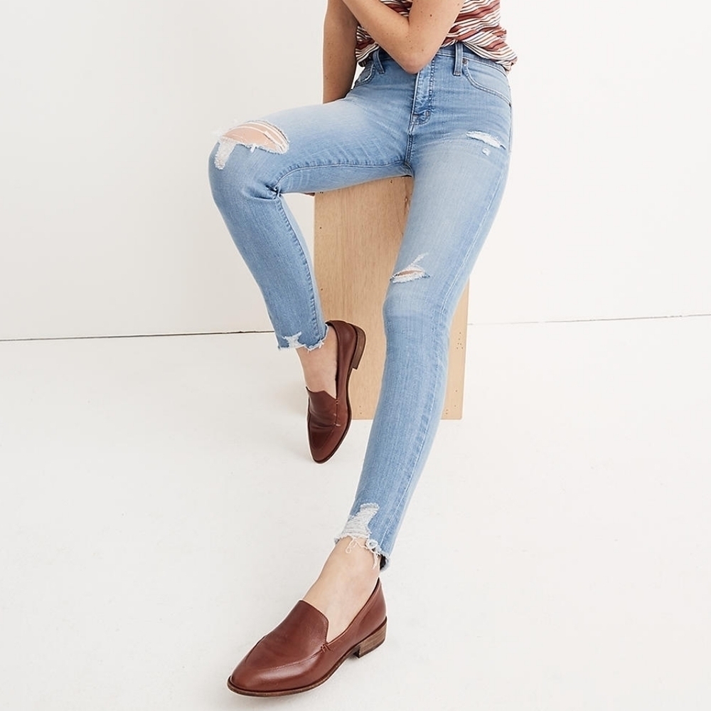 Madewell Blue Light Wash 9" High Rise Distressed Skinny Jeans